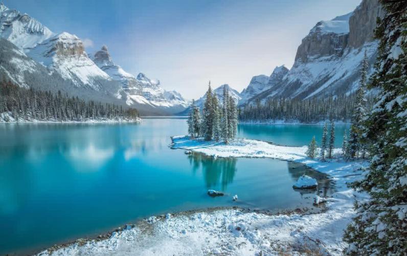 Canadian Rockies Winter Wonderland Tour